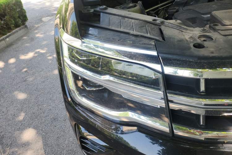 Used Volkswagen Teramont 2021 380TSI Four-Wheel Drive Prestige Luxury Edition Right Front Headlight