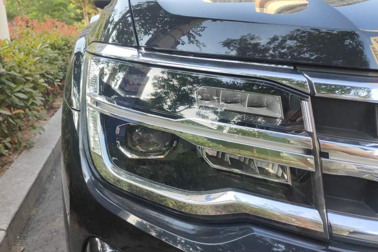 Used Volkswagen Teramont 2021 330TSI Two-Wheel-Drive Prestige Luxury Edition Right Front Headlight