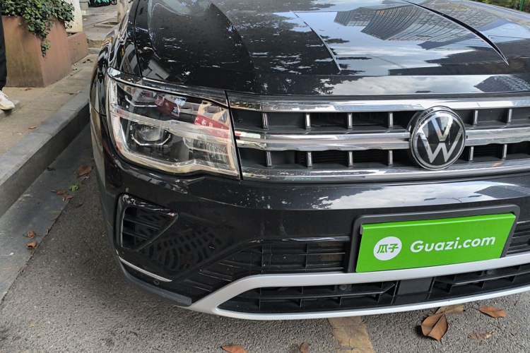 Used Volkswagen Teramont 2021 380TSI Four-Wheel Drive Prestige Luxury Edition Right Front Headlight