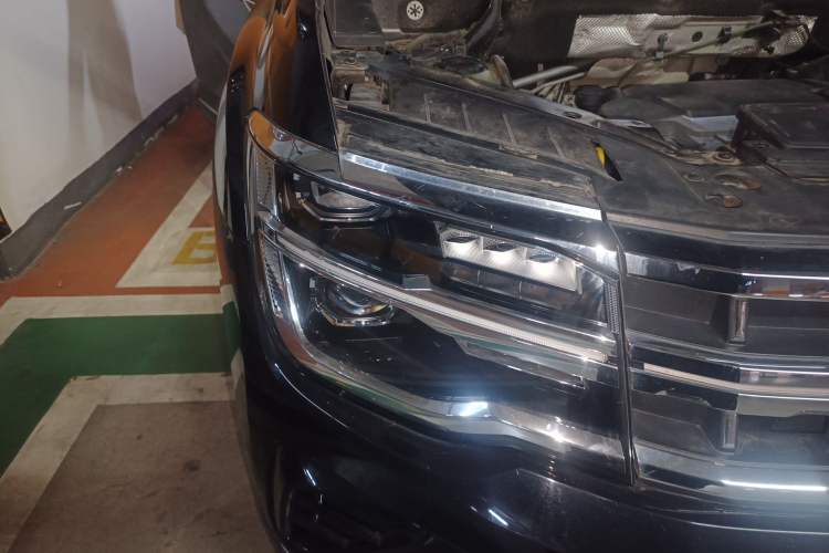 Used Volkswagen Teramont 2021 380TSI Four-Wheel Drive Prestige Luxury Edition Right Front Headlight