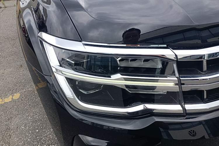 Used Volkswagen Teramont 2021 380TSI Four-Wheel Drive Prestige Luxury Edition Right Front Headlight