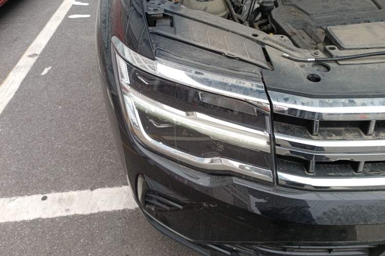 Used Volkswagen Teramont 2021 380TSI Four-Wheel Drive Prestige Luxury Edition Right Front Headlight