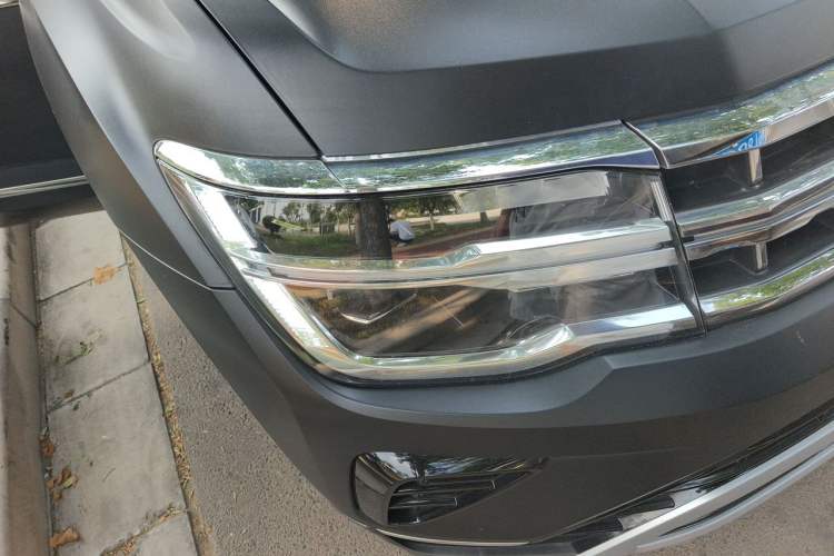 Used Volkswagen Teramont 2021 380TSI Four-Wheel Drive Prestige Luxury Edition Right Front Headlight