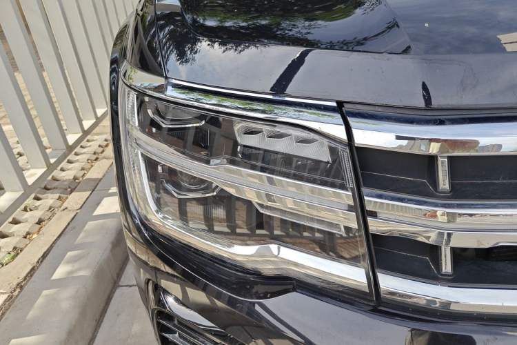 Used Volkswagen Teramont 2021 330TSI Two-Wheel-Drive Prestige Luxury Edition Right Front Headlight