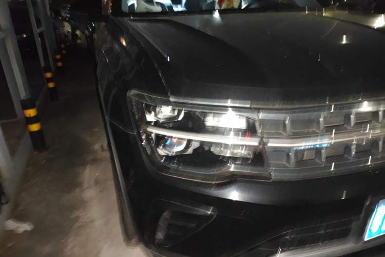 Used Volkswagen Teramont 2021 380TSI Four-Wheel Drive Prestige Luxury Edition Right Front Headlight