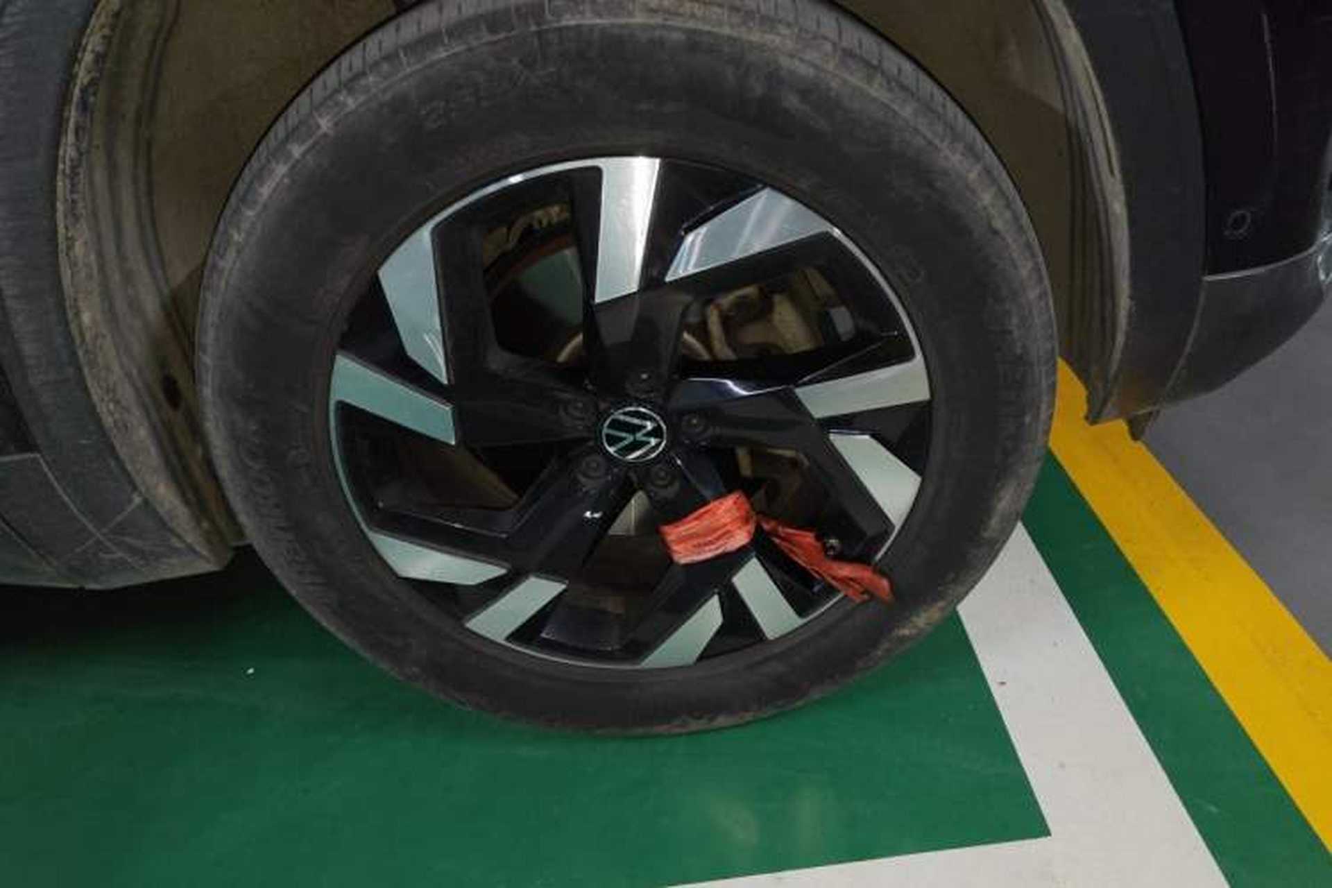 Used Volkswagen Teramont 2021 380TSI Four-Wheel Drive Prestige Luxury Edition Right Front Wheel Hub