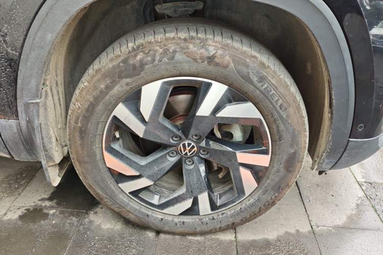 Used Volkswagen Teramont 2021 530 V6 Four-Wheel Drive Prestige Luxury Edition Right Front Wheel Hub