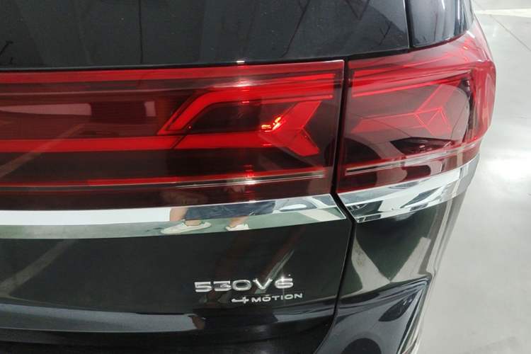 Used Volkswagen Teramont 2021 380TSI Four-Wheel Drive Prestige Flagship Edition Right Rear Taillight