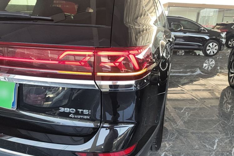 Used Volkswagen Teramont 2021 380TSI Four-Wheel Drive Prestige Luxury Edition Right Rear Taillight