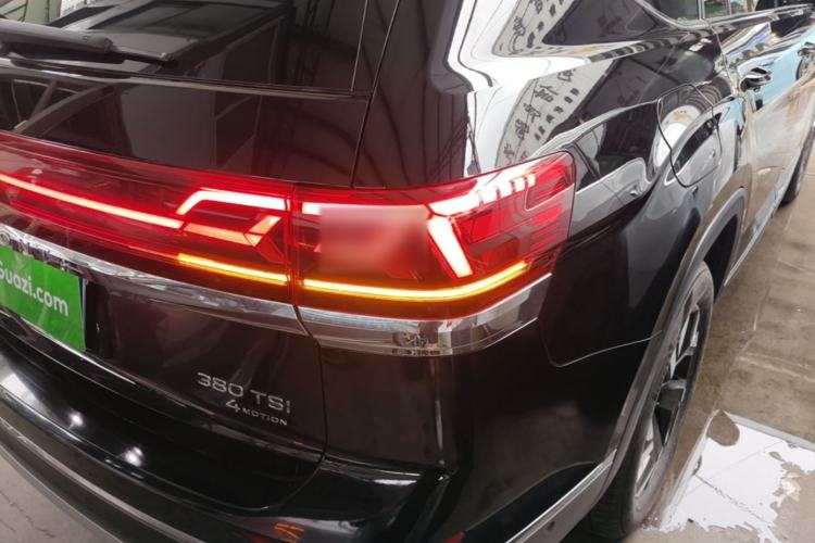 Used Volkswagen Teramont 2021 330TSI Two-Wheel-Drive Prestige Luxury Edition Right Rear Taillight