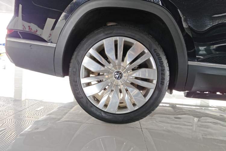 Used Volkswagen Teramont 2021 530 V6 All-Wheel Drive Prestige Flagship Edition Right Rear Wheel Hub