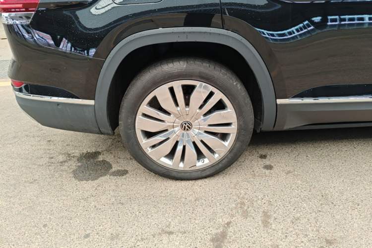 Used Volkswagen Teramont 2021 380TSI Four-Wheel Drive Prestige Flagship Edition Right Rear Wheel Hub