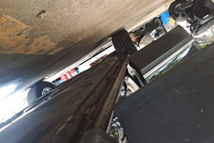 Used Volkswagen Teramont 2021 530 V6 Four-Wheel Drive Prestige Luxury Edition Right Side Sill