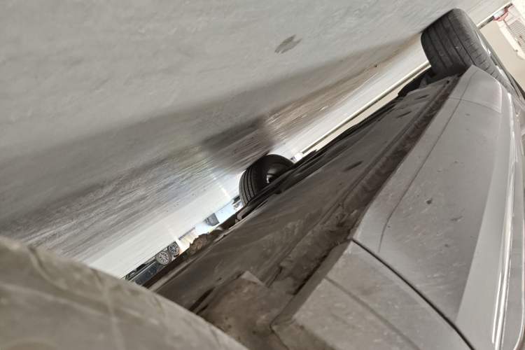 Used Volkswagen Teramont 2021 330TSI Two-Wheel-Drive Prestige Luxury Edition Right Side Sill