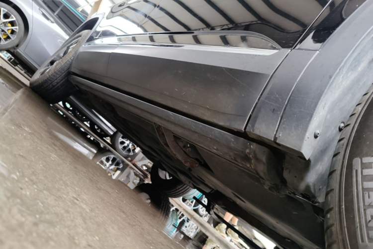 Used Volkswagen Teramont 2021 330TSI Two-Wheel-Drive Prestige Luxury Edition Right Side Sill