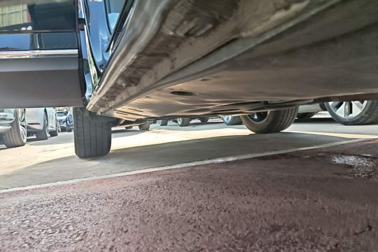 Used Volkswagen Teramont 2021 330TSI Two-Wheel-Drive Prestige Luxury Edition Right Side Sill