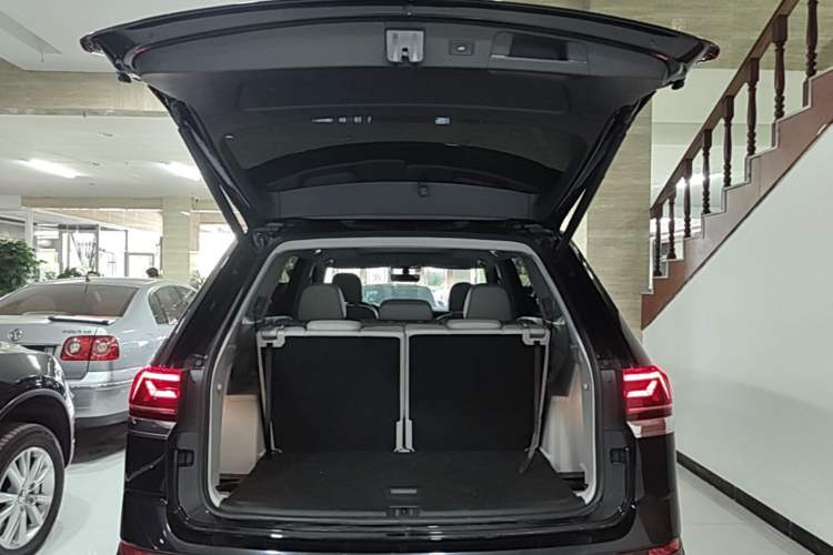 Used Volkswagen Teramont 2021 380TSI Four-Wheel Drive Prestige Luxury Edition Trunk