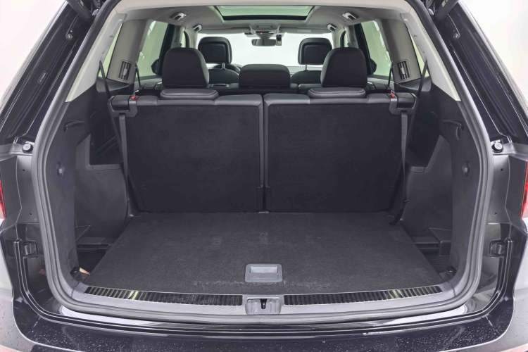 Used Volkswagen Teramont 2021 380TSI Four-Wheel Drive Prestige Flagship Edition Trunk