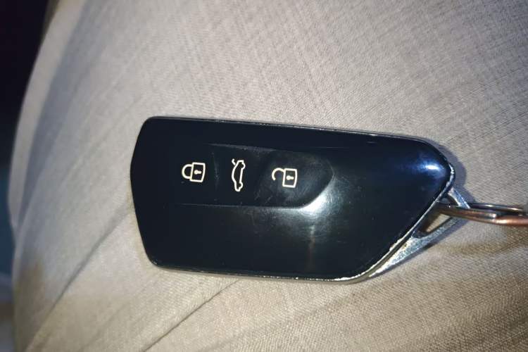 Used Volkswagen Teramont 2021 380TSI Four-Wheel Drive Luxury Edition Vehicle Key