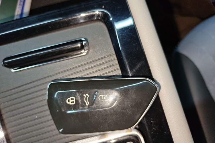 Used Volkswagen Teramont 2021 380TSI Four-Wheel Drive Luxury Edition Vehicle Key