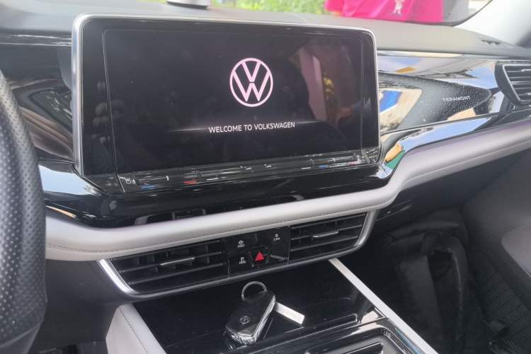 Used Volkswagen Teramont 2021 380TSI Four-Wheel Drive Prestige Luxury Edition Audio And AC Panel