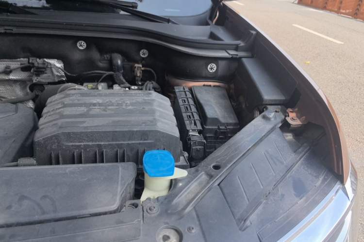 Used Volkswagen Teramont 2021 380TSI Four-Wheel Drive Prestige Luxury Edition Engine Bay Left