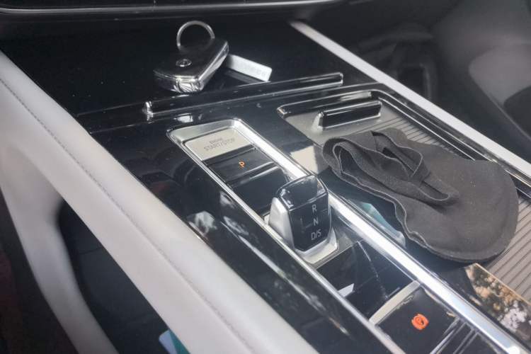 Used Volkswagen Teramont 2021 380TSI Four-Wheel Drive Prestige Luxury Edition Gear Lever