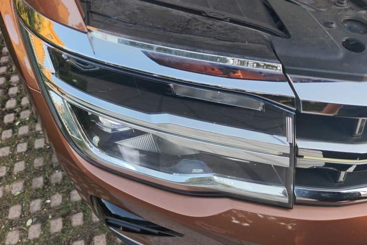 Used Volkswagen Teramont 2021 380TSI Four-Wheel Drive Prestige Luxury Edition Right Front Headlight