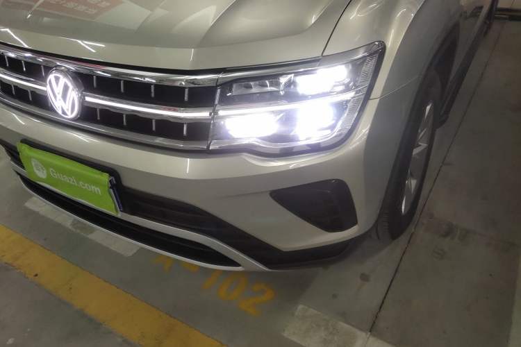Used Volkswagen Teramont 2021 380TSI Four-Wheel Drive Luxury Edition Left Front Headlight