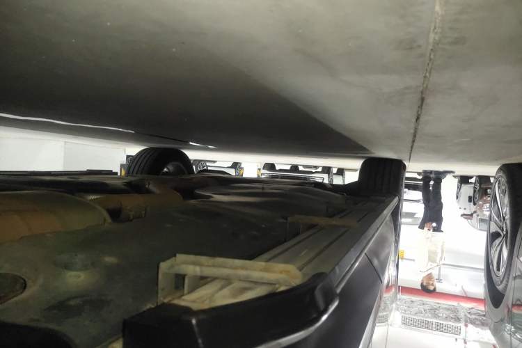 Used Volkswagen Teramont 2021 380TSI Four-Wheel Drive Luxury Edition Left Side Sill
