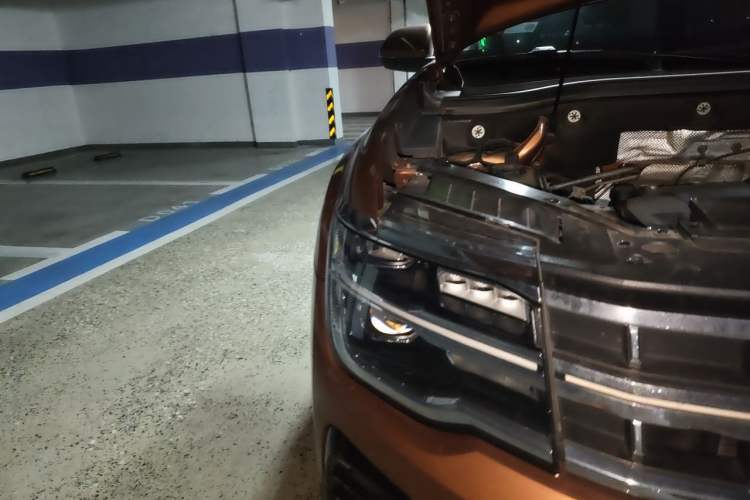 Used Volkswagen Teramont 2021 380TSI Four-Wheel Drive Prestige Luxury Edition Right Front Headlight