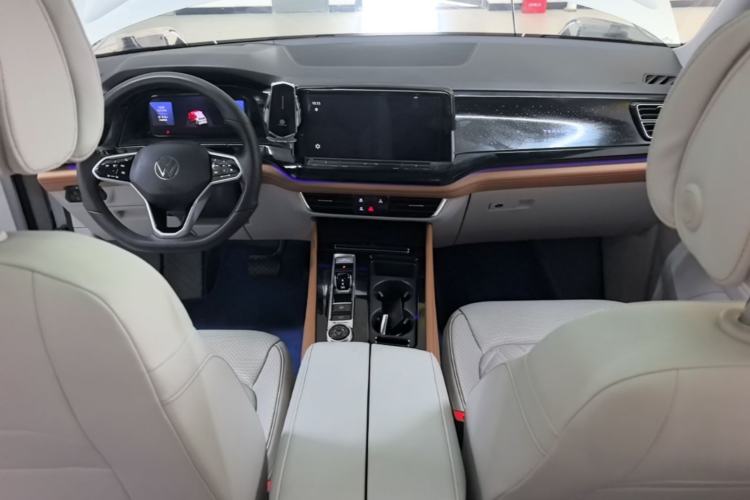 Used Volkswagen Teramont 2021 380TSI Four-Wheel Drive Prestige Flagship Edition Center Console