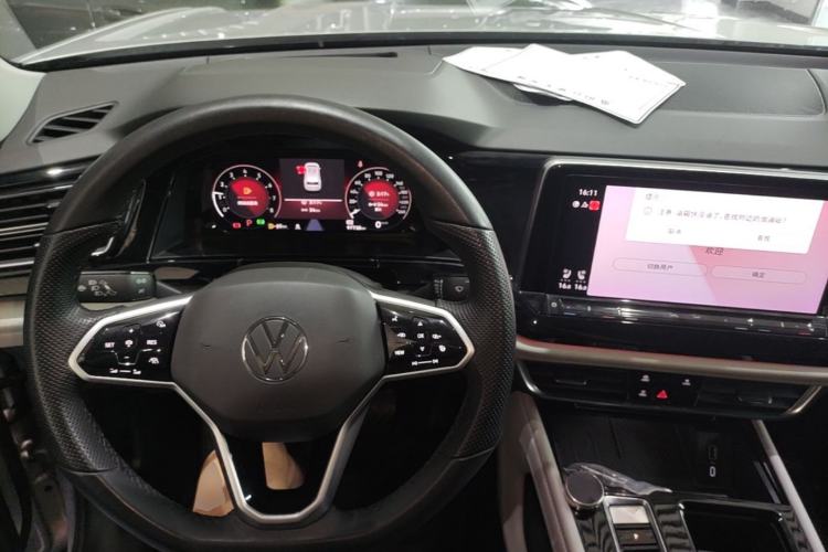 Used Volkswagen Teramont 2021 380TSI Four-Wheel Drive Prestige Flagship Edition Center Console