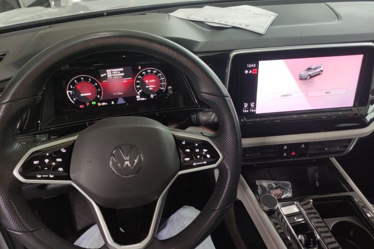 Used Volkswagen Teramont 2021 380TSI Four-Wheel Drive Prestige Flagship Edition Center Console