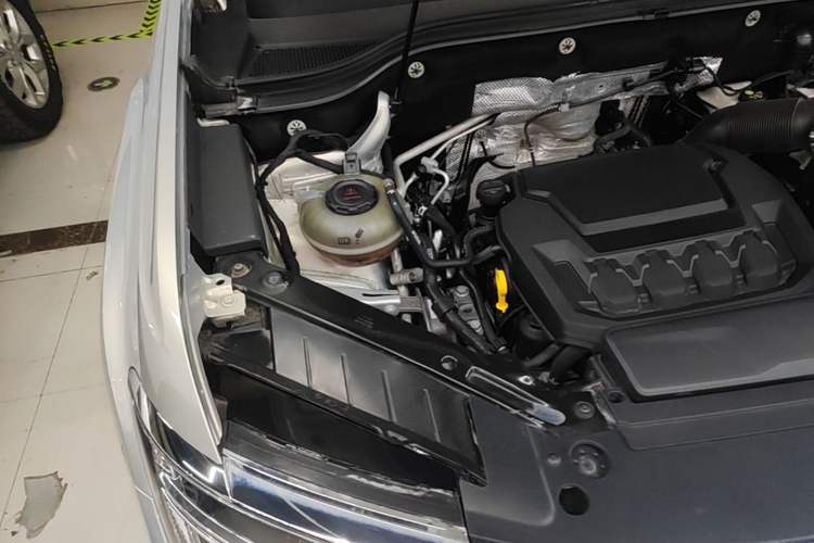 Used Volkswagen Teramont 2021 380TSI Four-Wheel Drive Prestige Luxury Edition Engine Bay Right