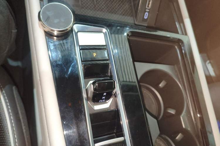 Used Volkswagen Teramont 2021 380TSI Four-Wheel Drive Prestige Flagship Edition Gear Lever