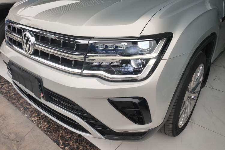 Used Volkswagen Teramont 2021 380TSI Four-Wheel Drive Prestige Flagship Edition Left Front Headlight
