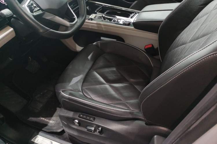 Used Volkswagen Teramont 2021 380TSI Four-Wheel Drive Prestige Flagship Edition Left Front Seat