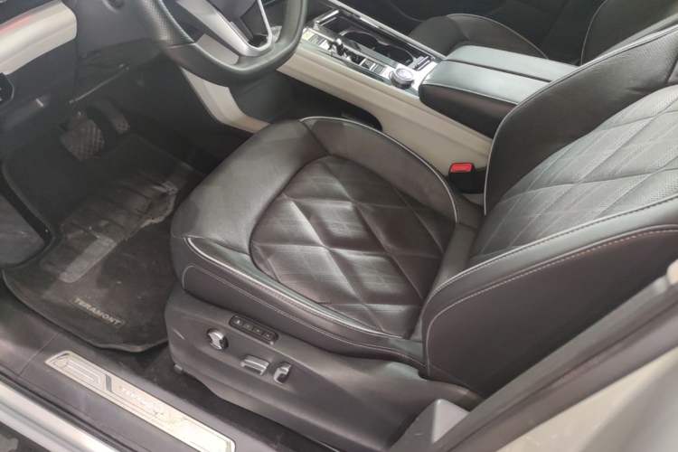 Used Volkswagen Teramont 2021 380TSI Four-Wheel Drive Prestige Flagship Edition Left Front Seat