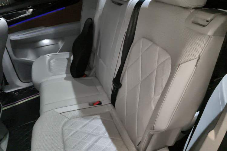 Used Volkswagen Teramont 2021 380TSI Four-Wheel Drive Prestige Flagship Edition Left Rear Seat