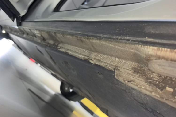 Used Volkswagen Teramont 2021 380TSI Four-Wheel Drive Prestige Flagship Edition Left Side Sill