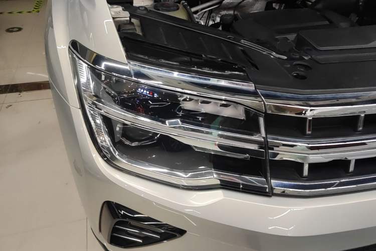 Used Volkswagen Teramont 2021 380TSI Four-Wheel Drive Prestige Luxury Edition Right Front Headlight