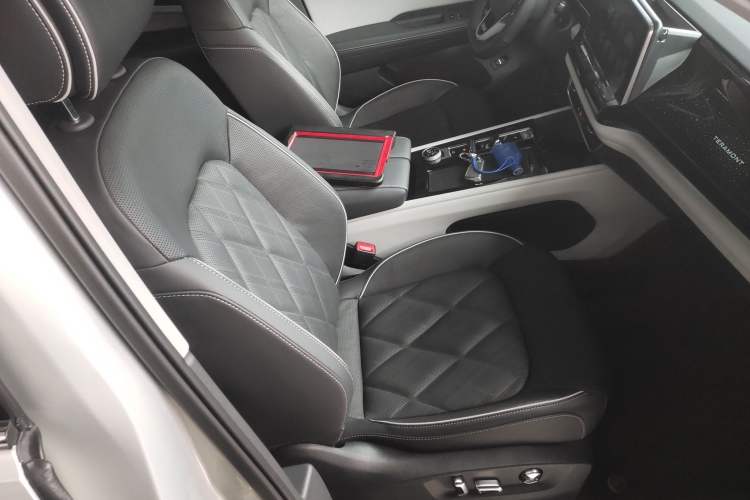 Used Volkswagen Teramont 2021 380TSI Four-Wheel Drive Prestige Flagship Edition Right Front Seat