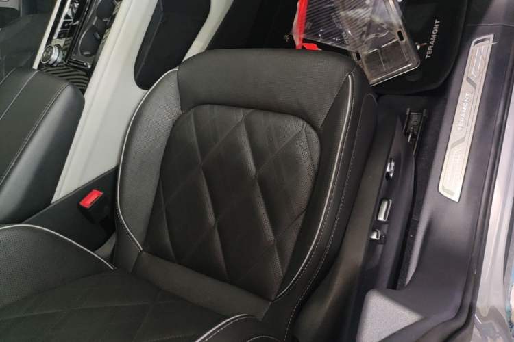 Used Volkswagen Teramont 2021 380TSI Four-Wheel Drive Prestige Flagship Edition Right Front Seat