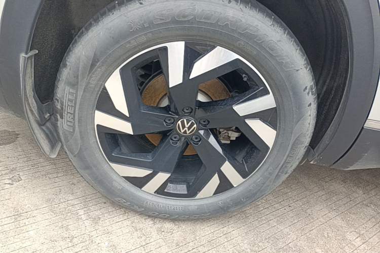 Used Volkswagen Teramont 2021 380TSI Four-Wheel Drive Prestige Luxury Edition Right Rear Wheel Hub