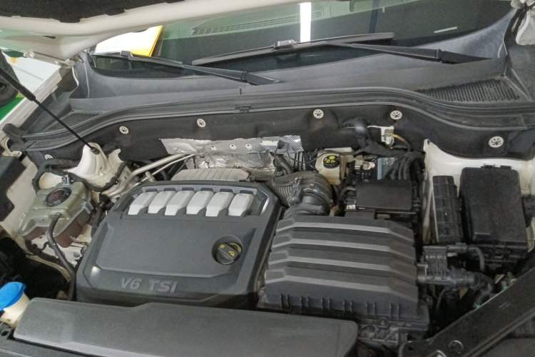 Used Volkswagen Teramont 2021 530 V6 All-Wheel Drive Prestige Flagship Edition Engine Bay