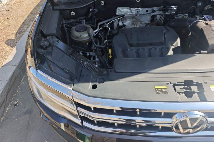 Used Volkswagen Teramont 2021 380TSI Four-Wheel Drive Luxury Edition Engine Bay Right
