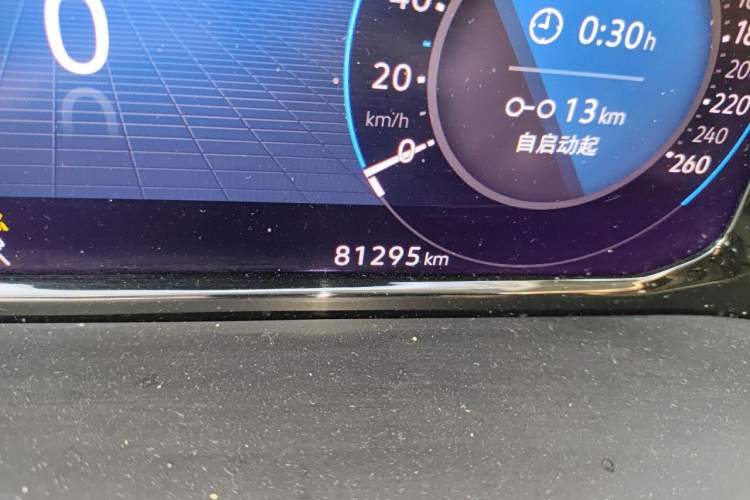 Used Volkswagen Teramont 2021 530 V6 All-Wheel Drive Prestige Flagship Edition Odometer Close Up
