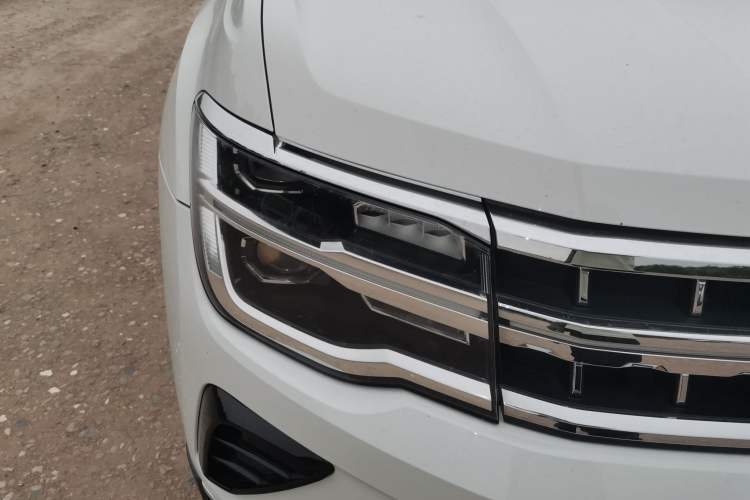 Used Volkswagen Teramont 2021 380TSI Four-Wheel Drive Prestige Luxury Edition Right Front Headlight