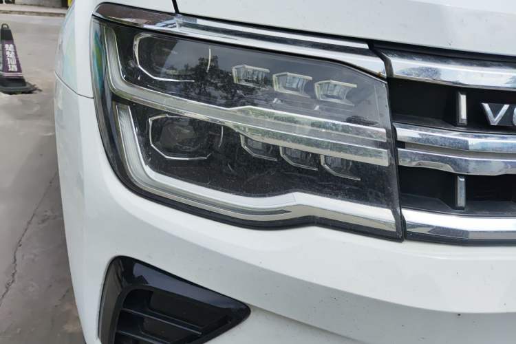 Used Volkswagen Teramont 2021 530 V6 All-Wheel Drive Prestige Flagship Edition Right Front Headlight